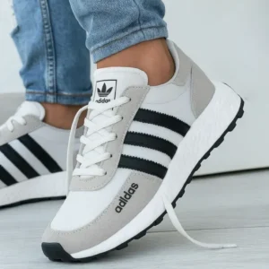 AD® RetroRun Sneaker